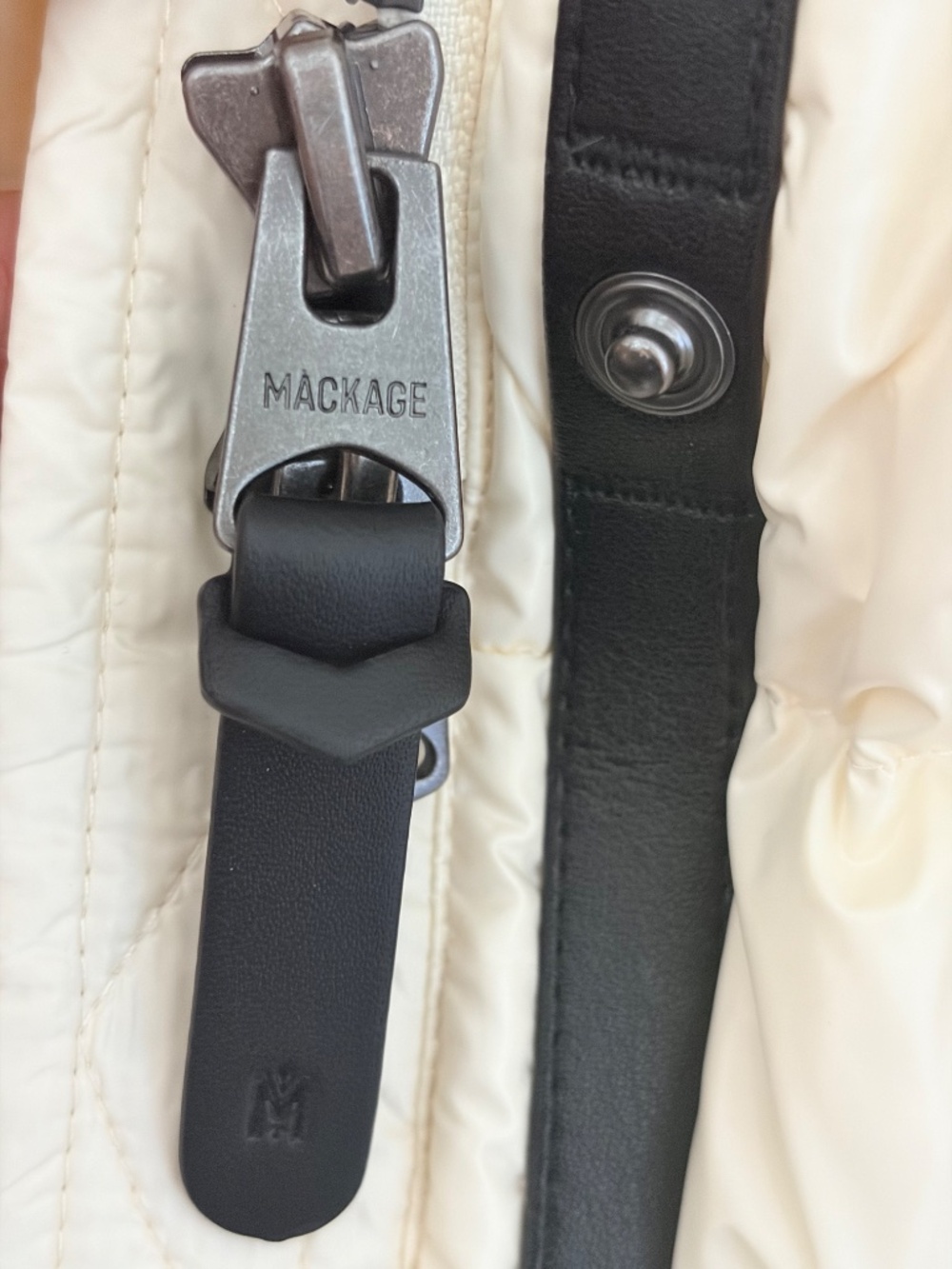 MACKAGE CALINA-R Size L - Picture 5 of 7